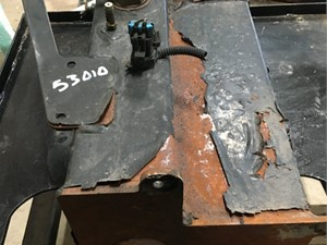 3584454C4 Coolant/Surge Tank Tank IC Corporation 