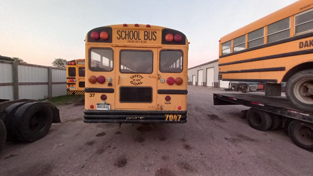 INTERNATIONAL 3800 - Image 4