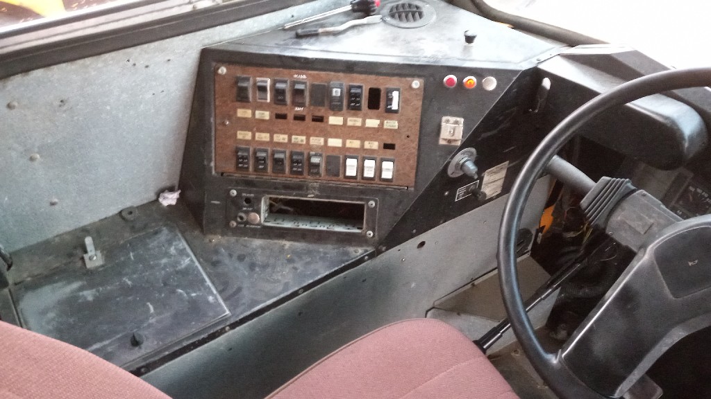 INTERNATIONAL 3800 - Image 8