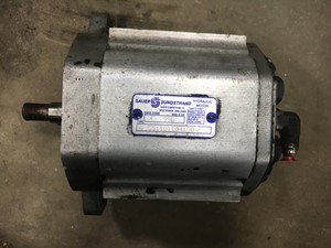 TAM22-90/38 Hydraulic Pump/PTO Pump Detroit